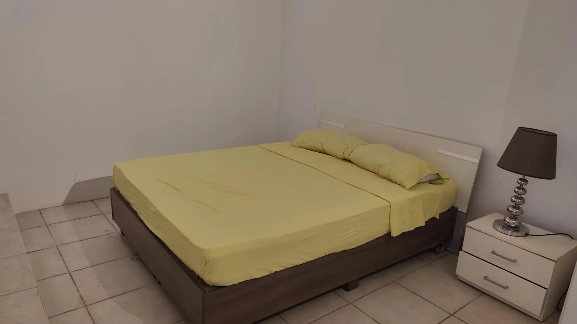 Ferienhaus Amazingly Located House With Table Tennis And Table Soccer San Ġiljan Malta